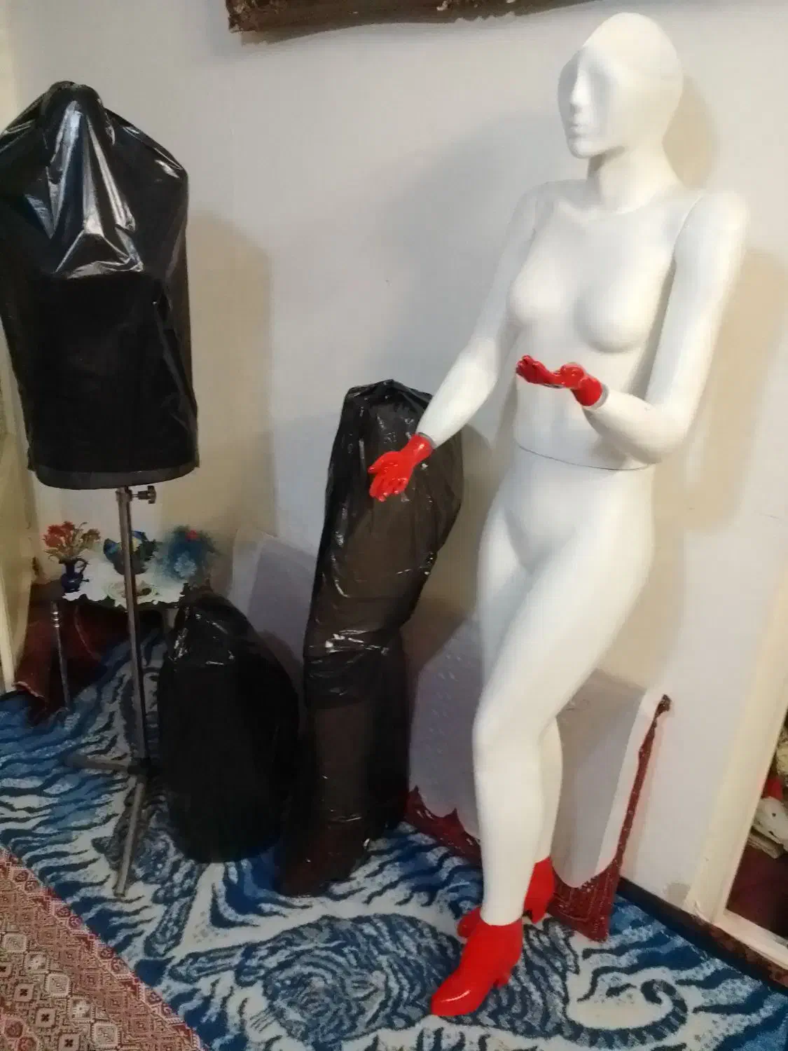 مانکن زنانه|لباس|قزوین, |دیوار