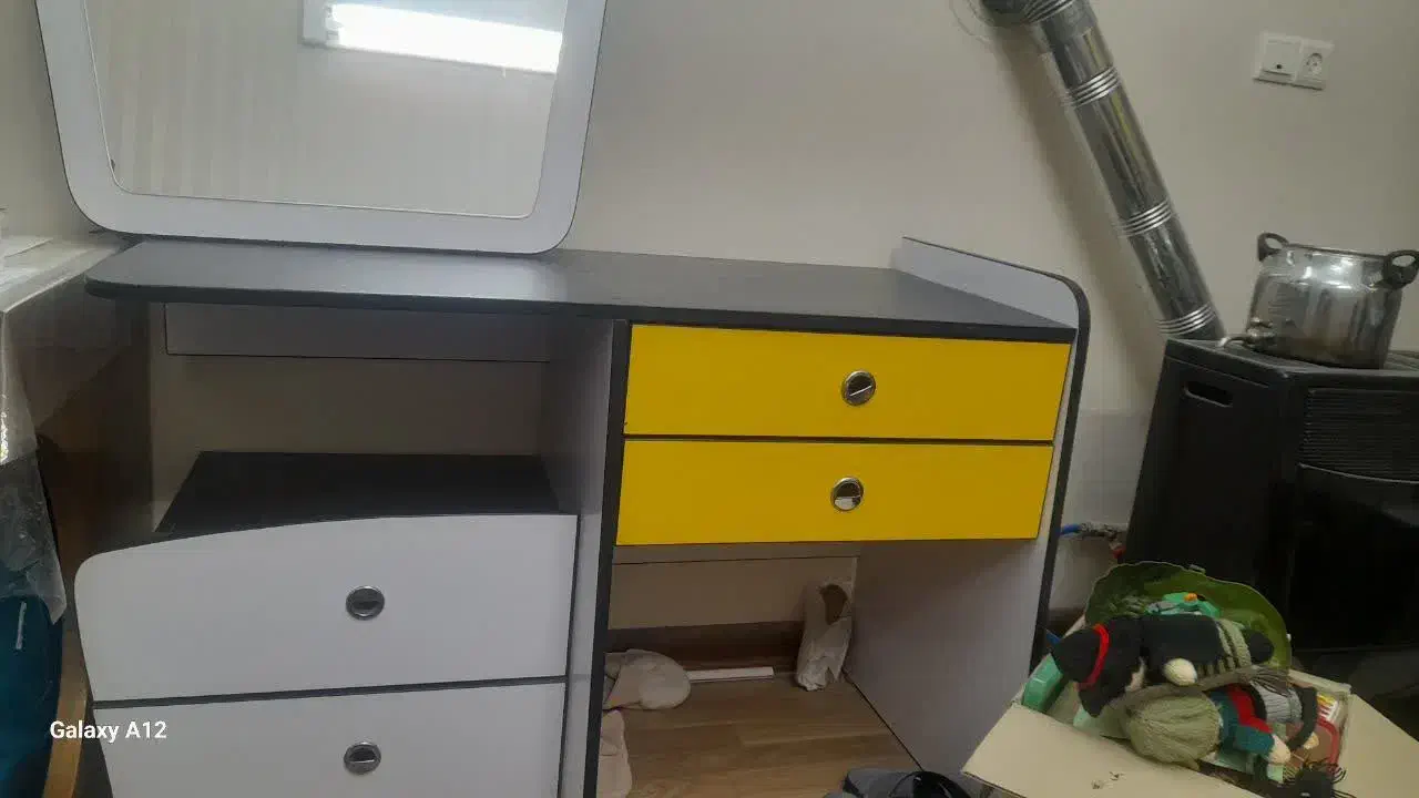 تختخواب نوجوان|تخت و صندلی بچه|یزد, |دیوار