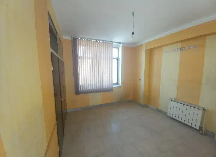 رهن و اجاره اداری سه خواب دانشگاه (املاک وزرا)|اجارهٔ دفتر کار، اتاق اداری، مطب|قزوین, |دیوار