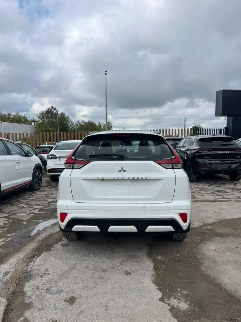 میتسوبیشی اکلیپس|خودرو سواری و وانت|رشت, فرودگاه سردار جنگل رشت|دیوار