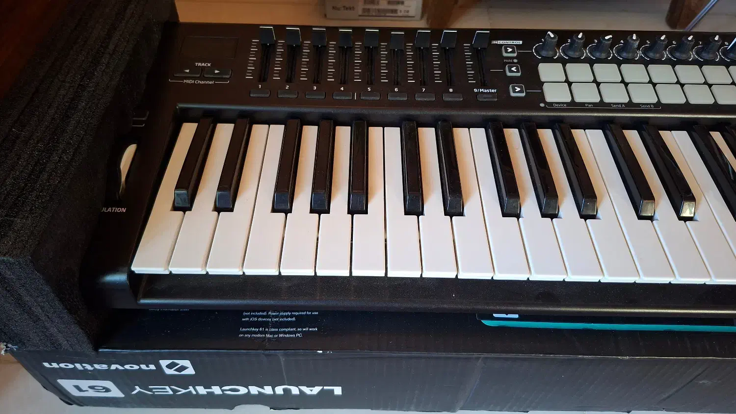 Midi controller novation launchkey 61|پیانو، کیبورد، آکاردئون|شیراز, دینکان|دیوار