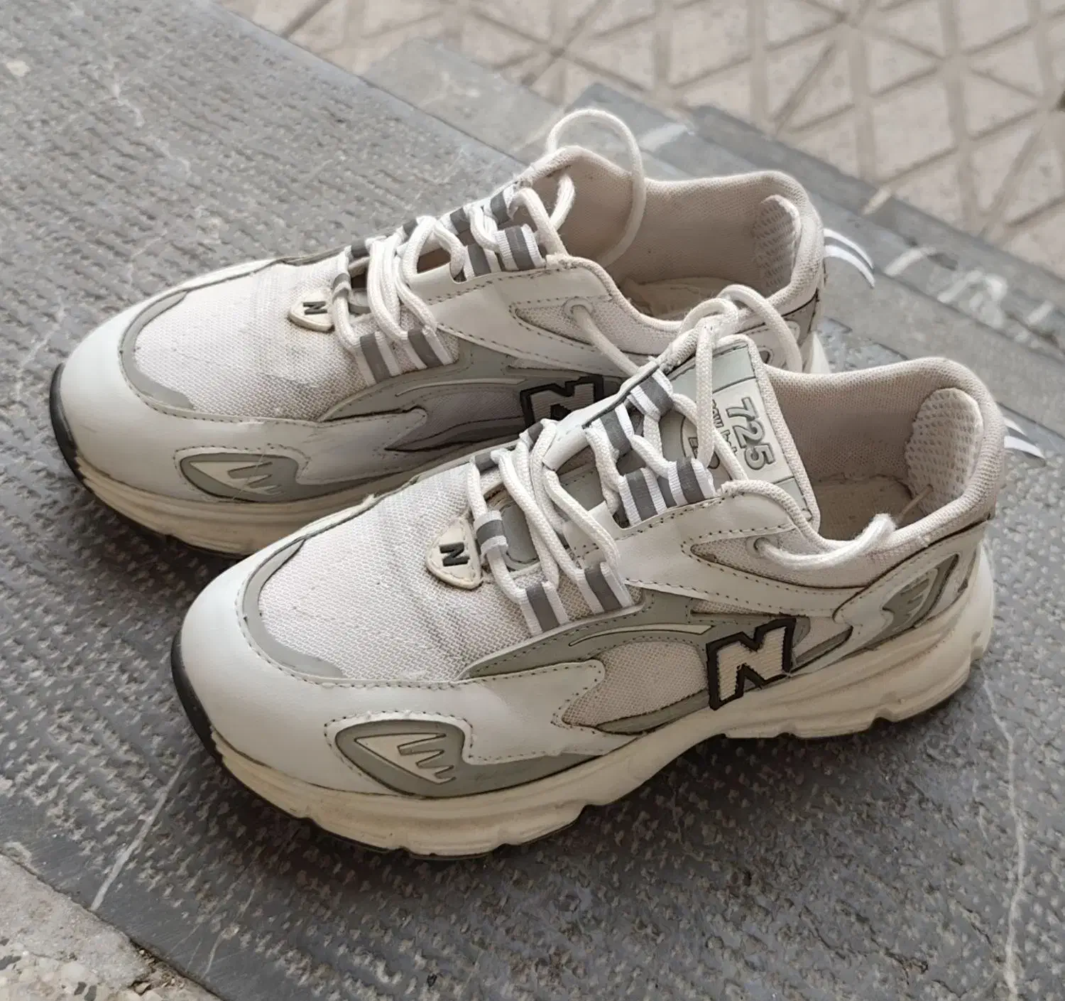 کتونی نیوبالانس سایز 40|کیف، کفش، کمربند|بروجرد, |دیوار