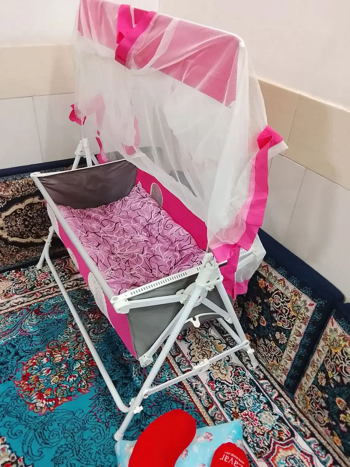 گهواره|تخت و صندلی بچه|زاهدان, |دیوار