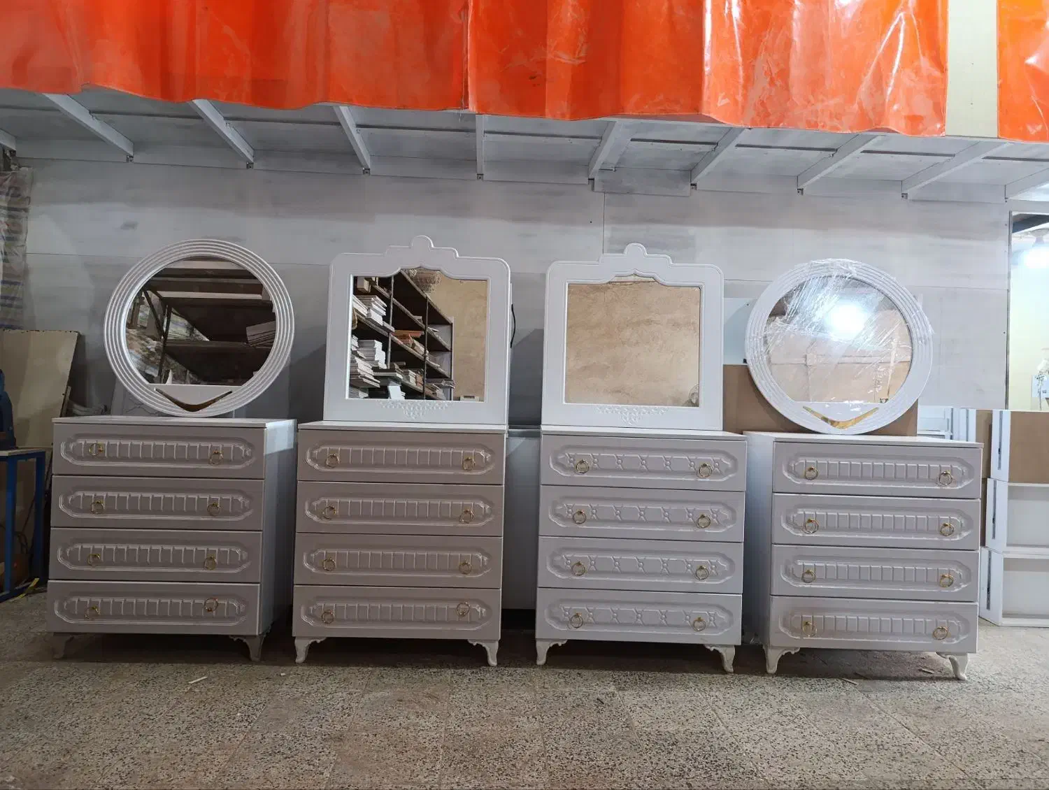 میز آرایش  ۴کشو وکیوم|جاکفشی، کمد، دراور|اردبیل, |دیوار