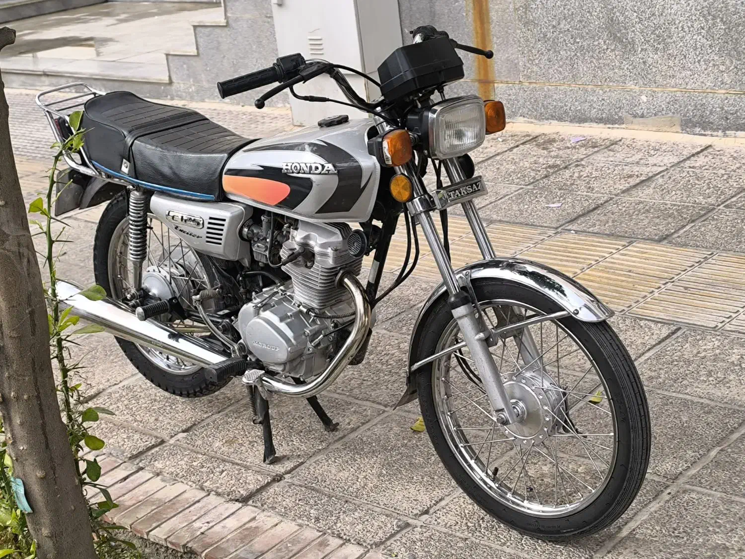 ۱۲۵ مدل ۸۹ صفر|موتورسیکلت|شیراز, شریفآباد|دیوار