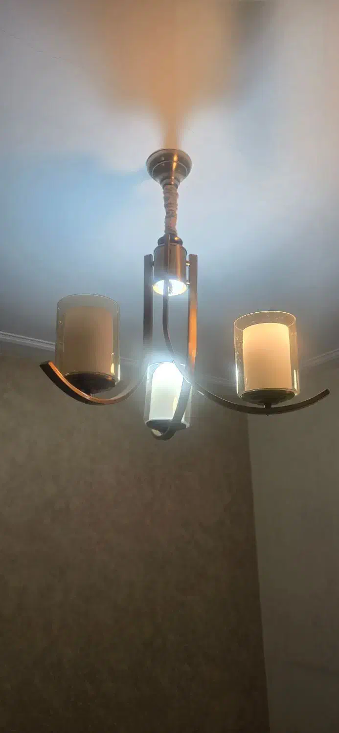 لوستر تمیز در حد نو|لوستر و چراغ آویز|شیراز, شهرک بهشتی|دیوار