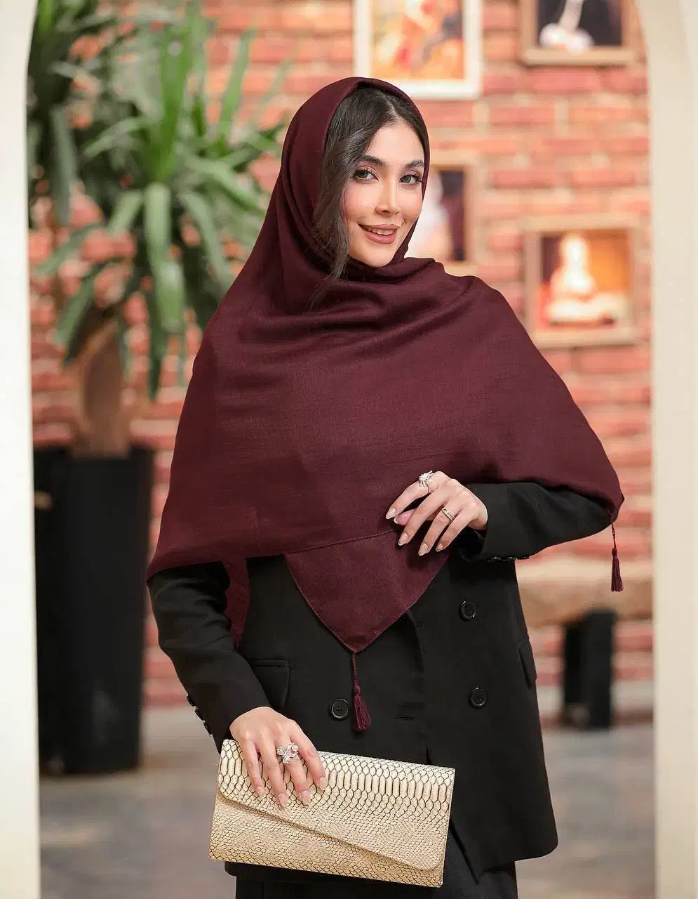 روسری نخی منگولهدار ژیوان|لباس|گراش, |دیوار