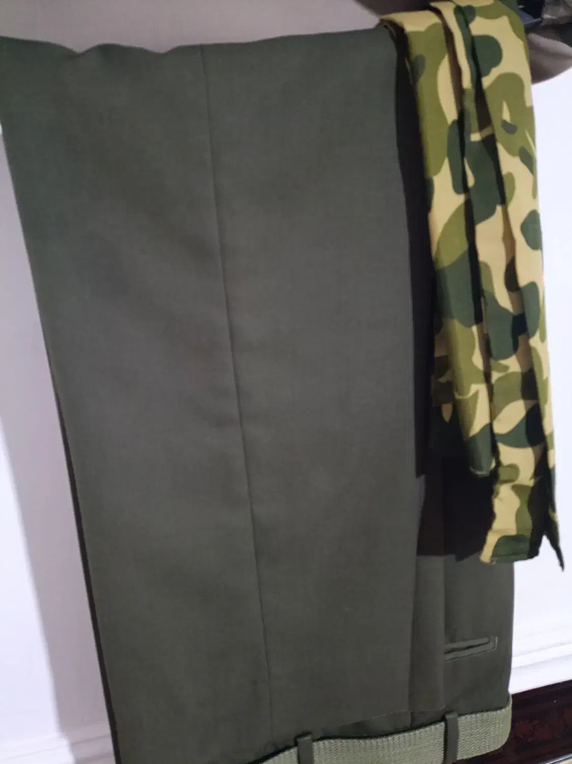 لباس نظامی استتار و بتل شلوار|لباس|الشتر, |دیوار