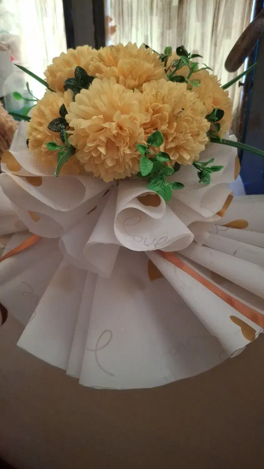 دسته گل عروس|گل مصنوعی|آبپخش, |دیوار