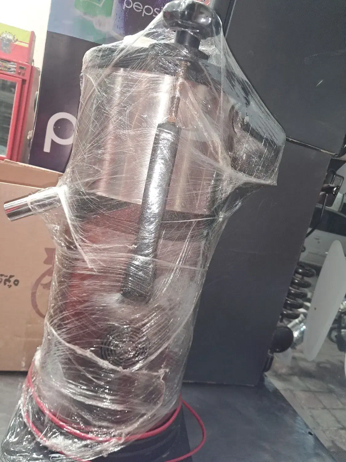 آبمیوه گیری. اب هویج گیر صنعتی|آبمیوه‌گیر و آب‌مرکبات‌گیر|رباط‌کریم, شترخوار|دیوار