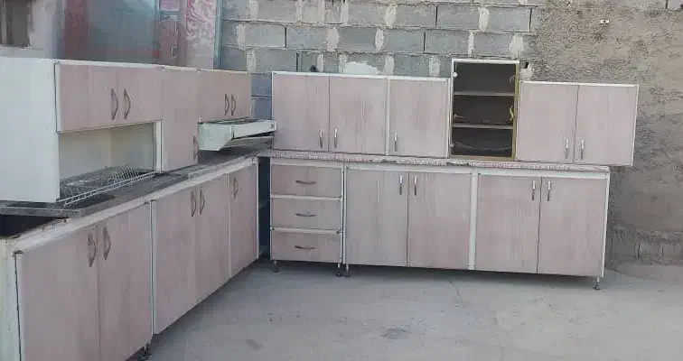 کابینت تمام فلز دست دوم با سینک و هود|مصالح و تجهیزات ساختمان|شیراز, میانرود|دیوار