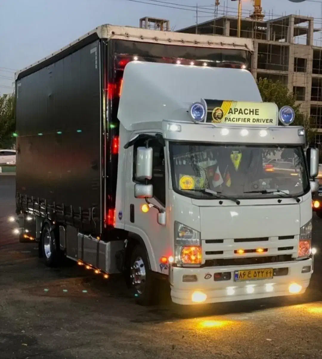 باربری کارگر هر نقطه شهر ماشین نیسان خاور|خدمات حمل و نقل|تبریز, |دیوار