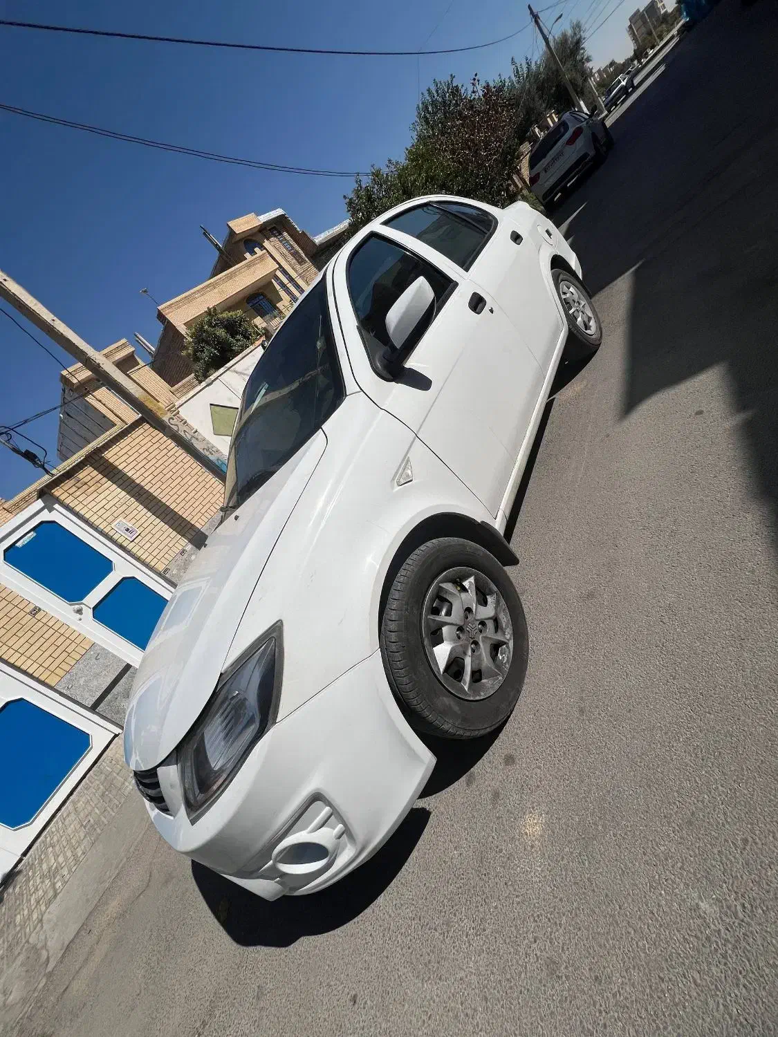 ساینا آخر ۹۹ تمیز|خودرو سواری و وانت|شیراز, بریجستون|دیوار