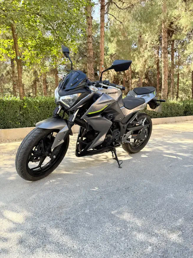 کاوازاکی زد ۲۵۰ مدل ۹۸|موتورسیکلت|شیراز, ارم|دیوار
