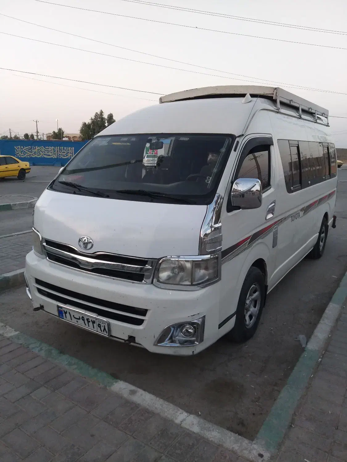 دربستی ون تویوتا هایس ۱۴ نفره|خدمات حمل و نقل|مهران (ایلام), |دیوار