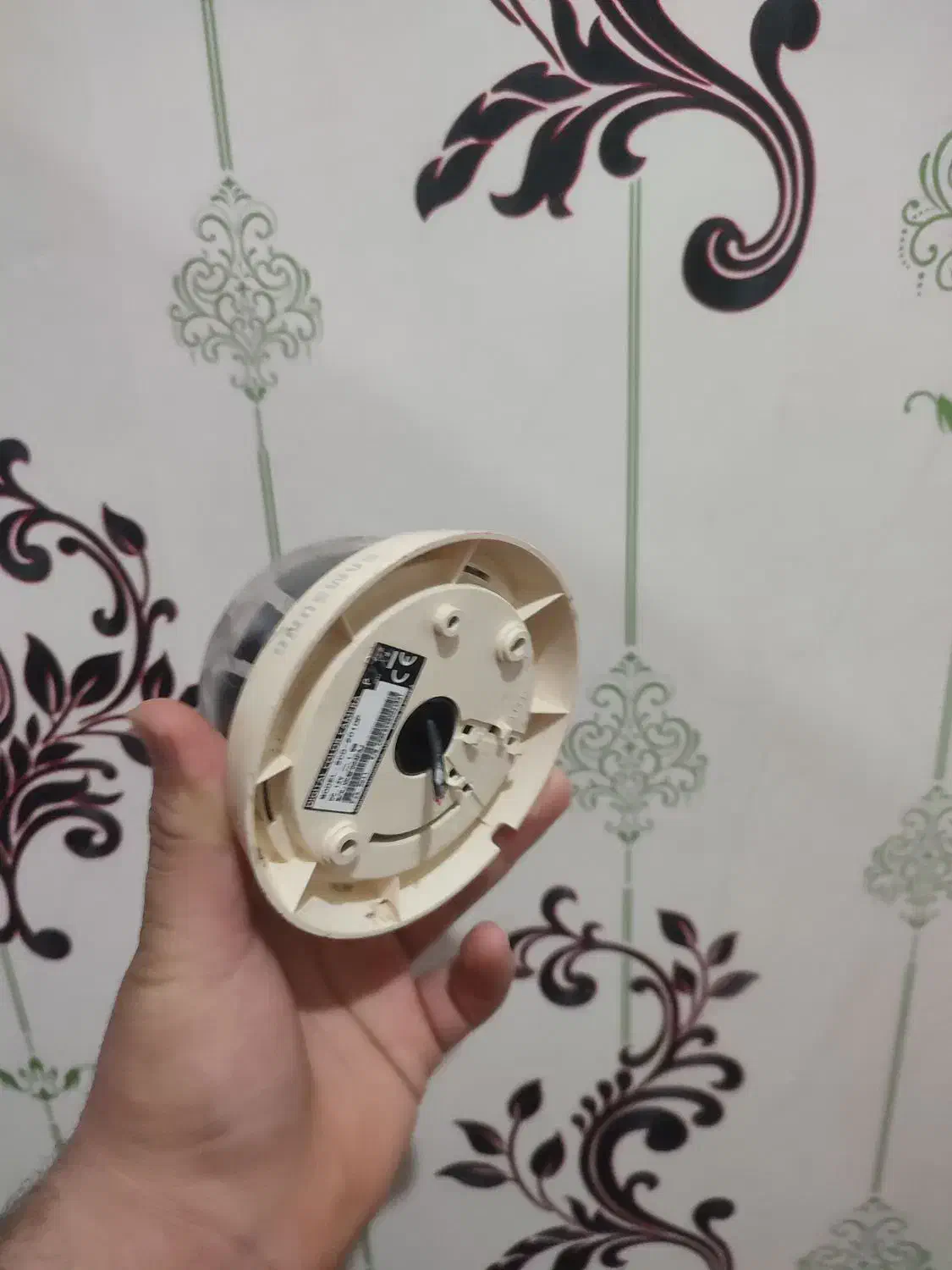 دو عدد دوربین هر دو سالم|دوربین مداربسته|قزوین, |دیوار