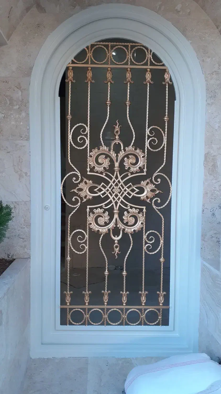 نقاشی چوب و ساختمان|خدمات پیشه و مهارت|میانه, |دیوار