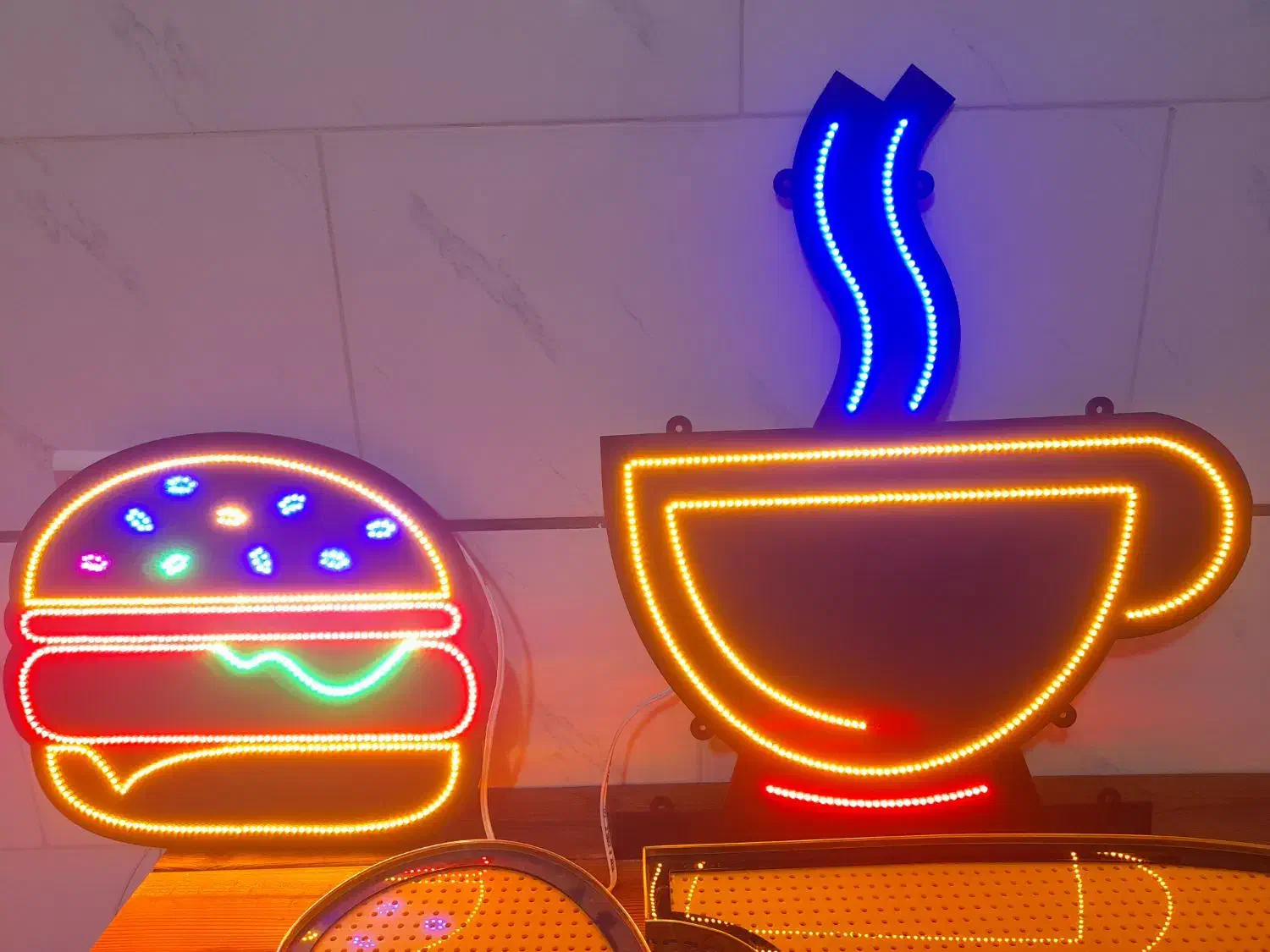 دوعدد تابلو نونو|فروشگاه و مغازه|اصفهان, شهرک کاوه|دیوار