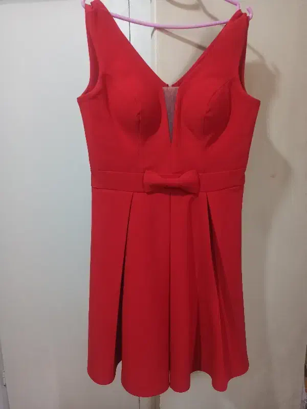 لباس مجلسی|لباس|قدس, شهر‌قدس|دیوار