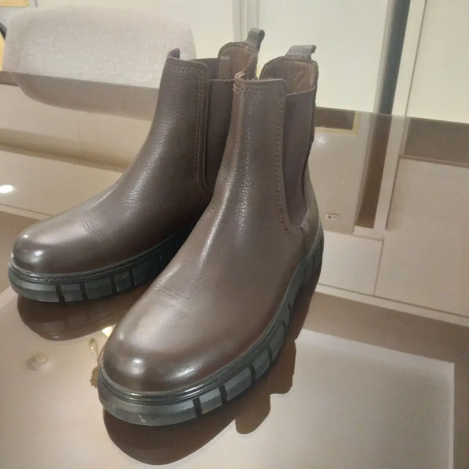 نیم پوت چرم اصل سایز ۳۹|کیف، کفش، کمربند|ساری, |دیوار