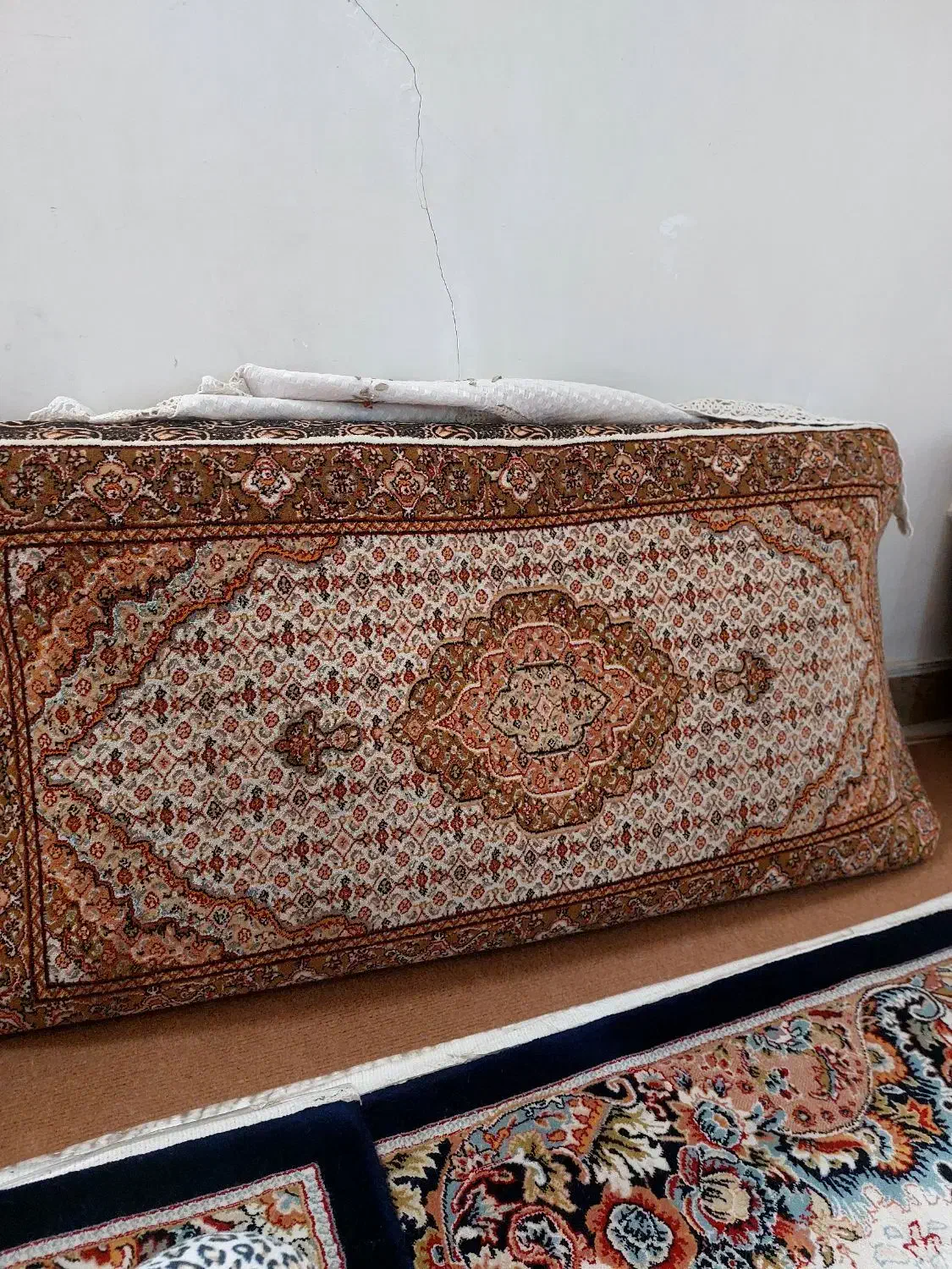 پشتی سه جفت|پشتی|اراک, |دیوار