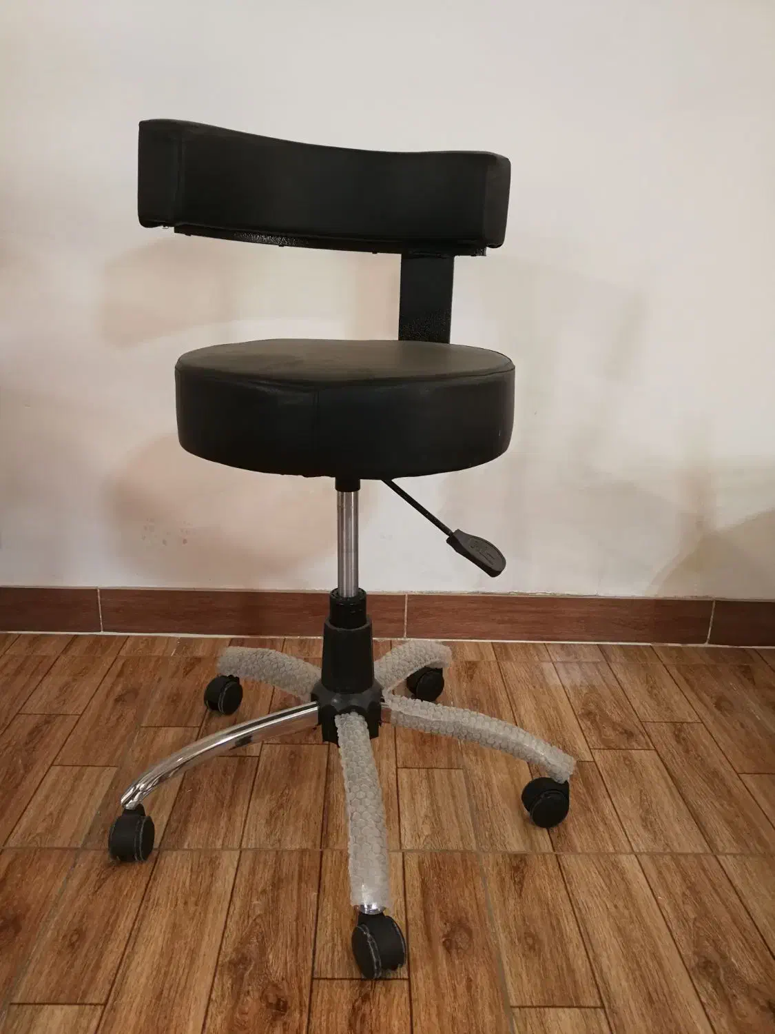 صندلی (مناسب تخت مژه،فشیال، آرایش دائم و اصلاح)|آرایشگاه و سالن‌های زیبایی|قزوین, |دیوار