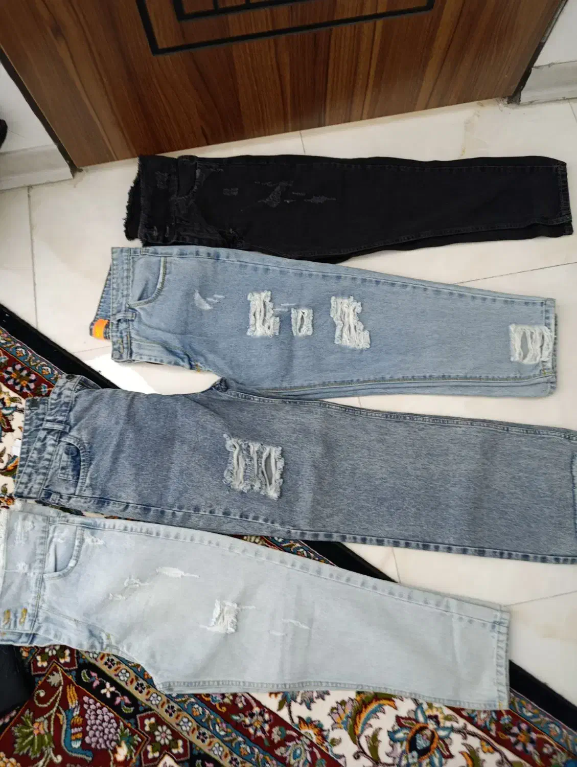 همه کاملا نو هستن|لباس|الیگودرز, |دیوار