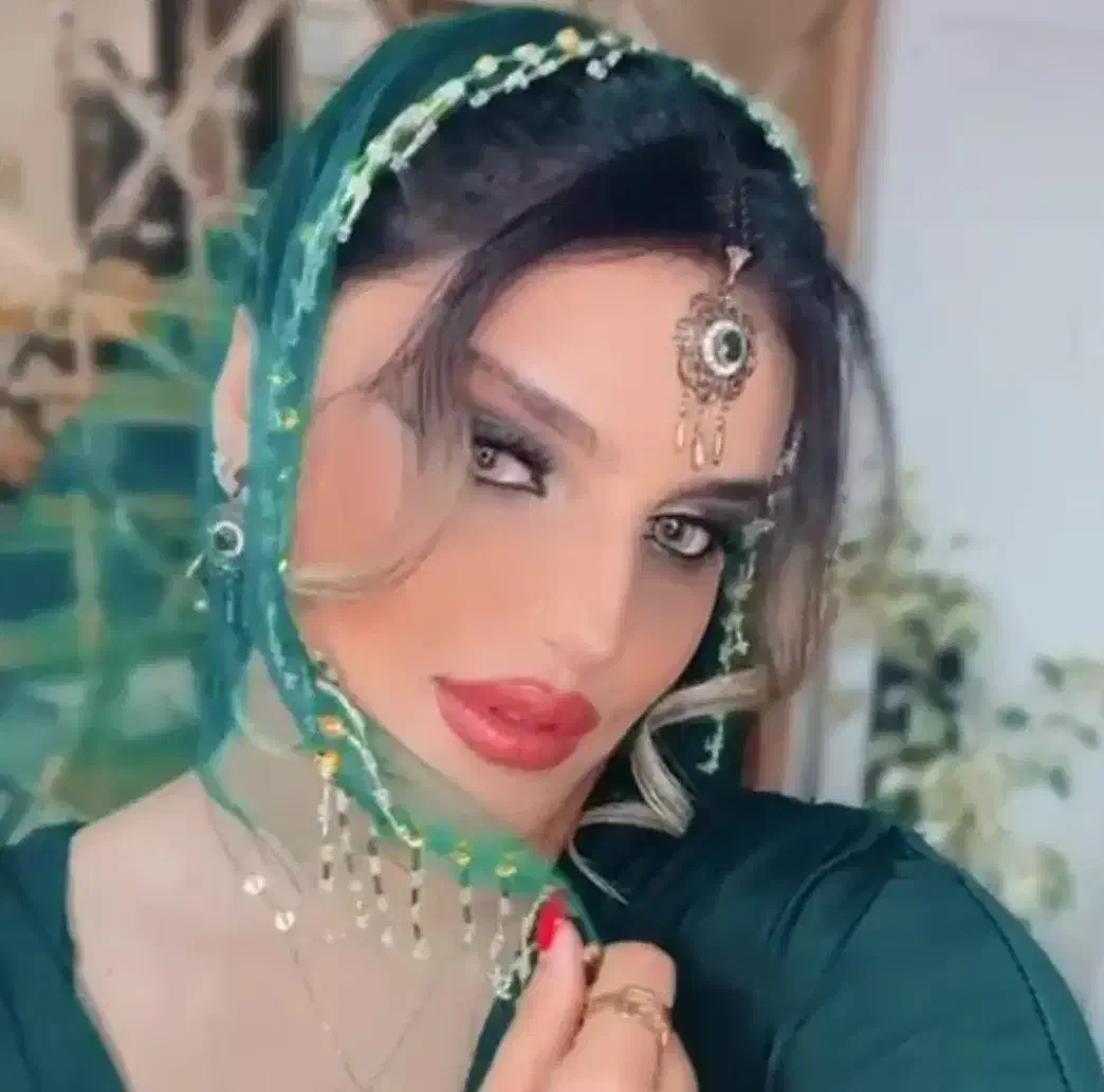 خدمات میکاپ و شنیون عروس، همراهی و زلف محلی|خدمات آرایشگری و زیبایی|شیراز, حافظیه|دیوار