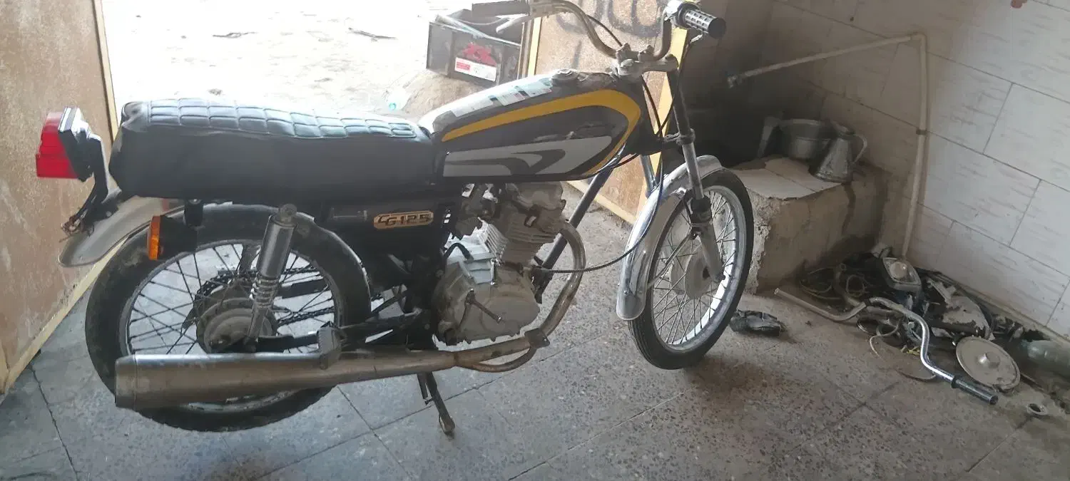 موتور مصادره|موتورسیکلت|خاش, |دیوار