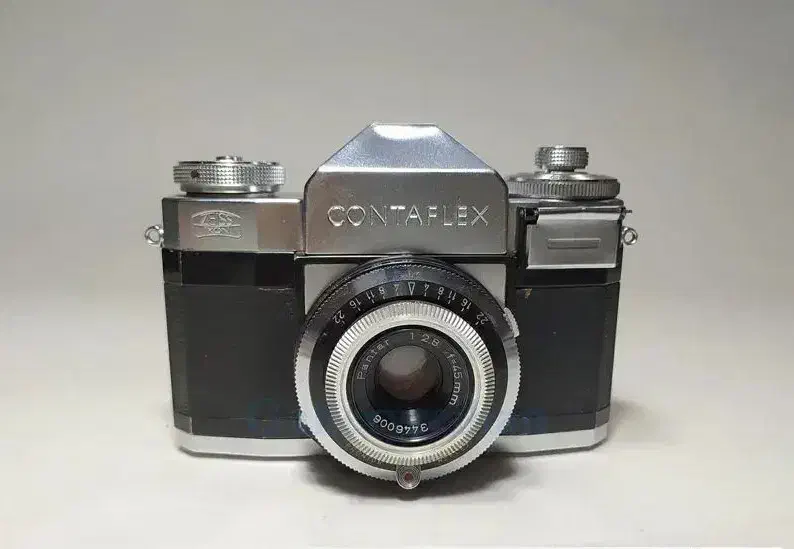 دوربین کلکسیونی قدیمی zeiss Ikon CONTAFLEX|کلکسیون اشیاء عتیقه|قم, گلزار|دیوار