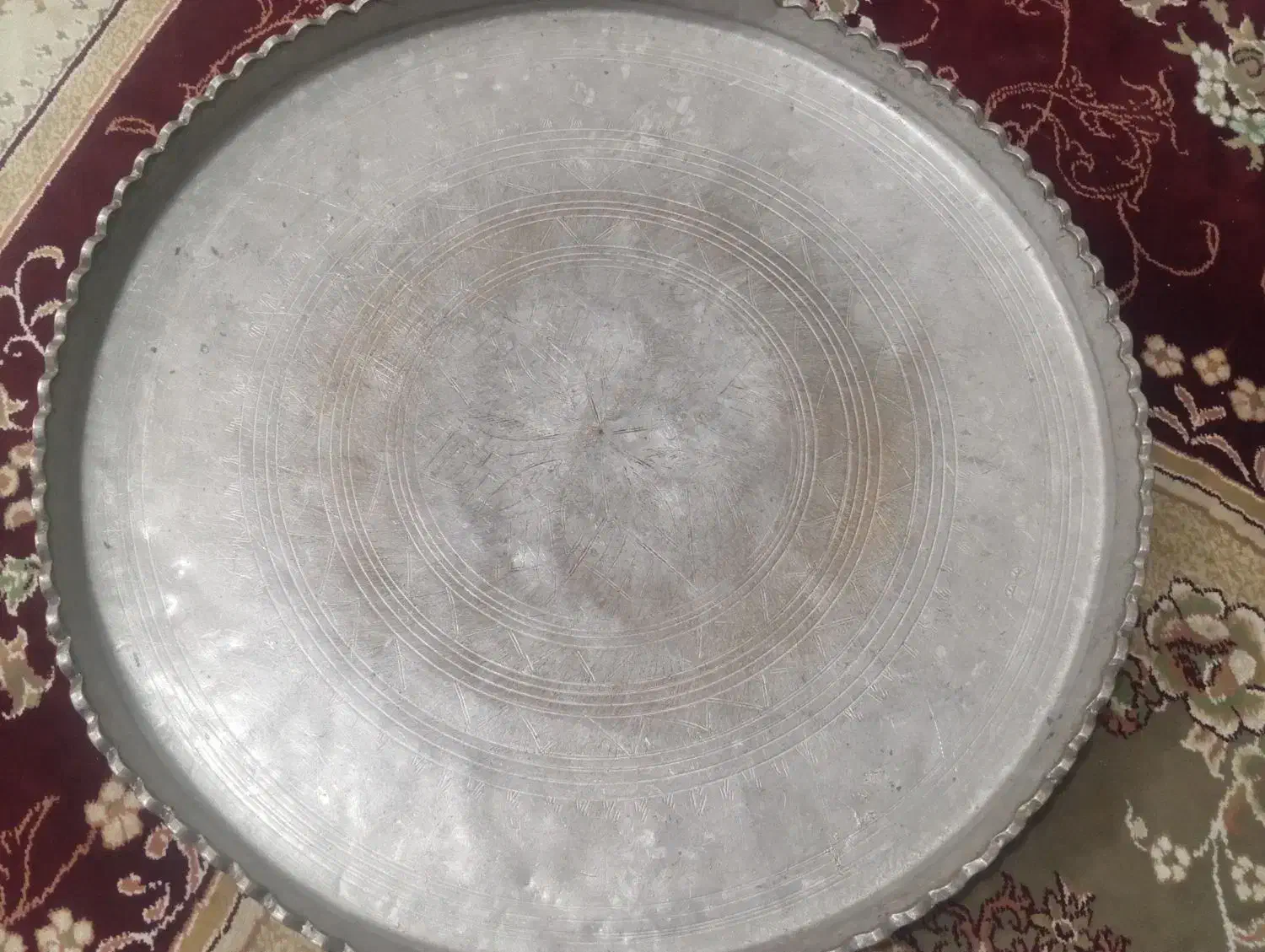 سینی قدیمی مسی|کلکسیون اشیاء عتیقه|بومهن, |دیوار