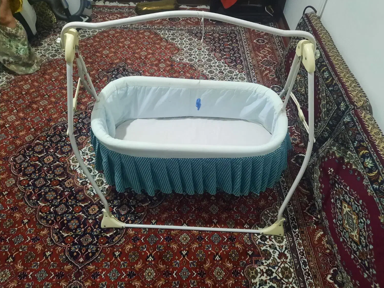 گهواره بچه|اسباب و اثاث بچه|سنندج, |دیوار