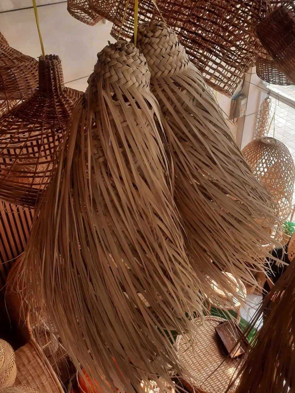 لوستر رافیا|لوستر و چراغ آویز|لاهیجان, شهید آوینی|دیوار