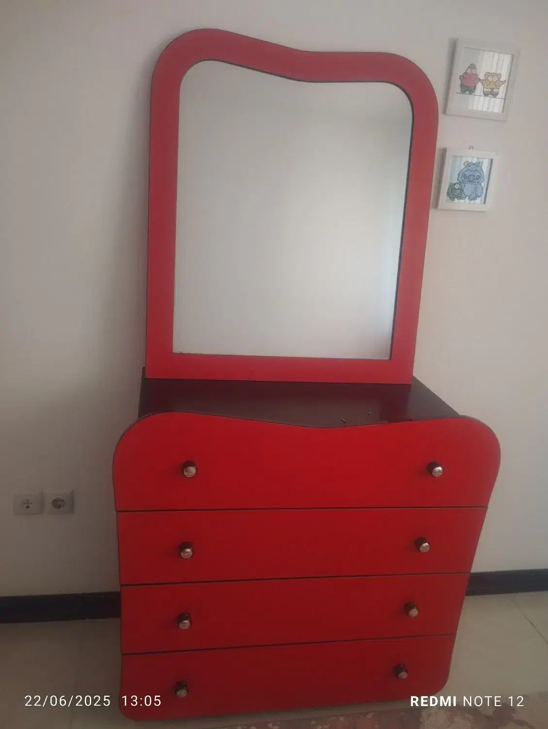 دراور چهار کشور همراه آینه|جاکفشی، کمد، دراور|شهرکرد, |دیوار