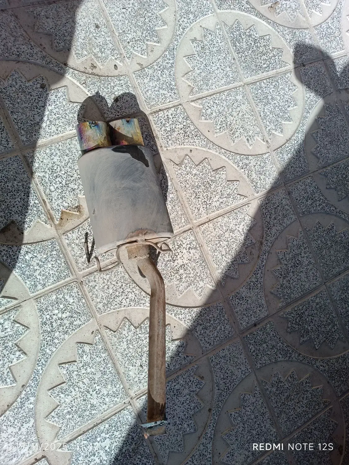 منبع اگزوز جی اس دو لول هفت رنگ هدلایت m10 پرو|قطعات یدکی و لوازم جانبی|آبیک, |دیوار