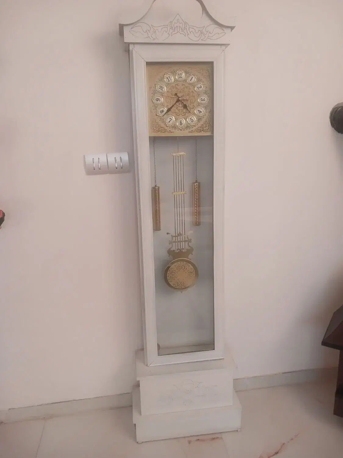 ساعت ایستاده سالم|مبلمان خانگی و میز عسلی|همدان, |دیوار