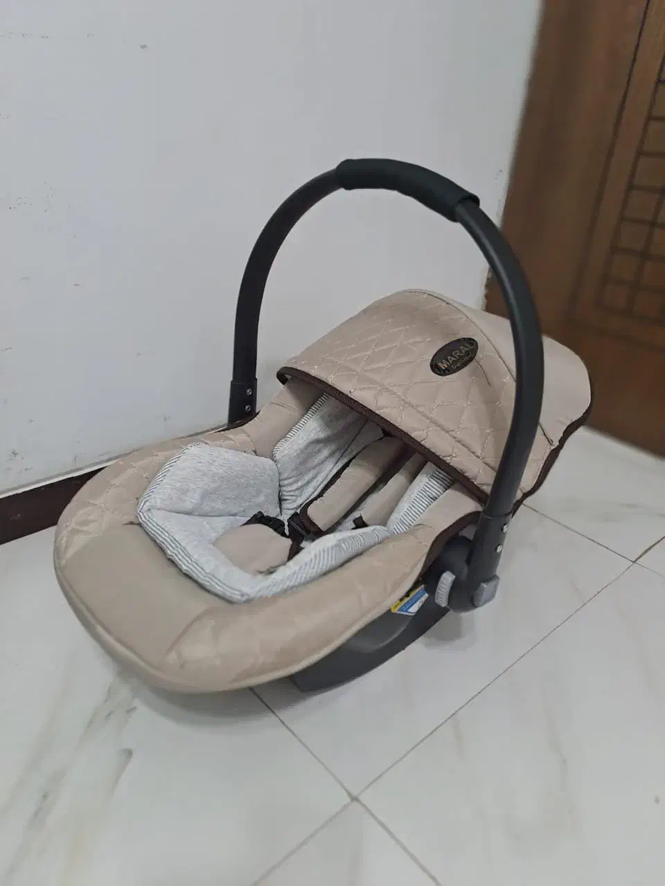 فروش کالسکه،کریر و روروئک|کالسکه و لوازم جانبی|شاهینشهر, شهرک هشت بهشت|دیوار