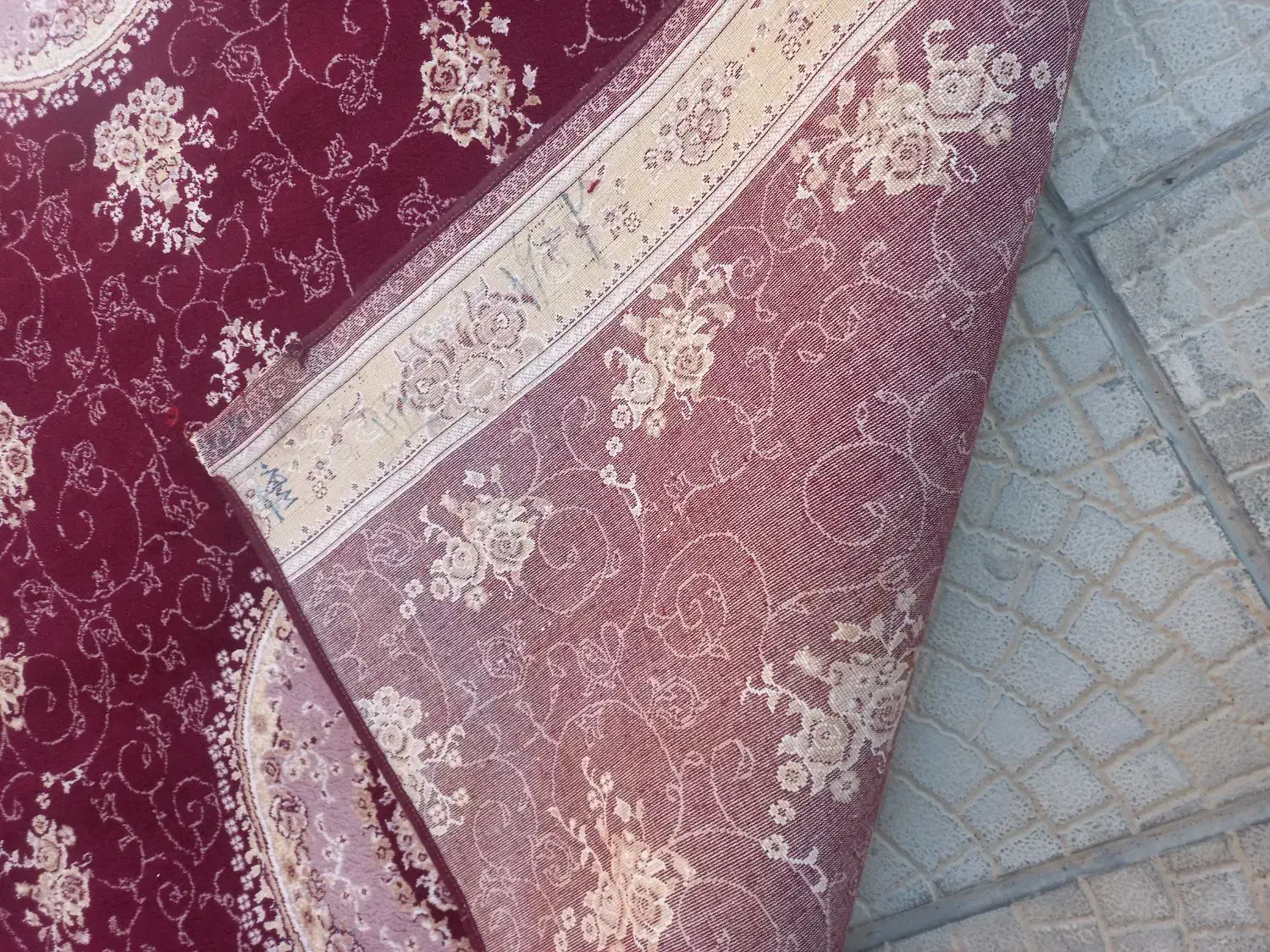 کناره در حد نو|فرش|ایلام, |دیوار