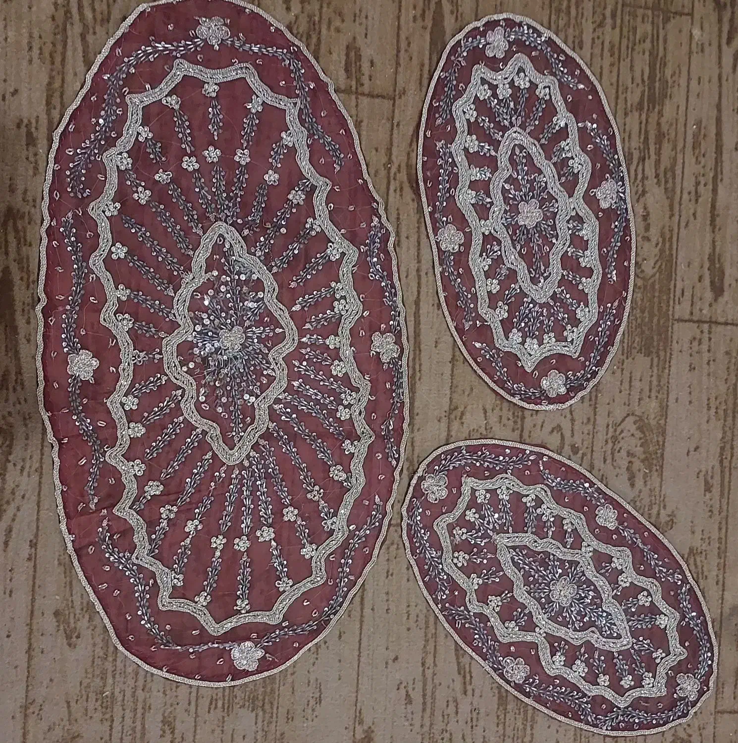 رومیزی سنگ دوزی|پرده، رانر، رومیزی|مراغه, |دیوار