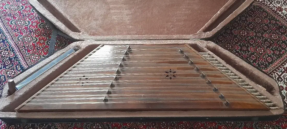 سنتور|سازهای سنتی|زنجان, |دیوار