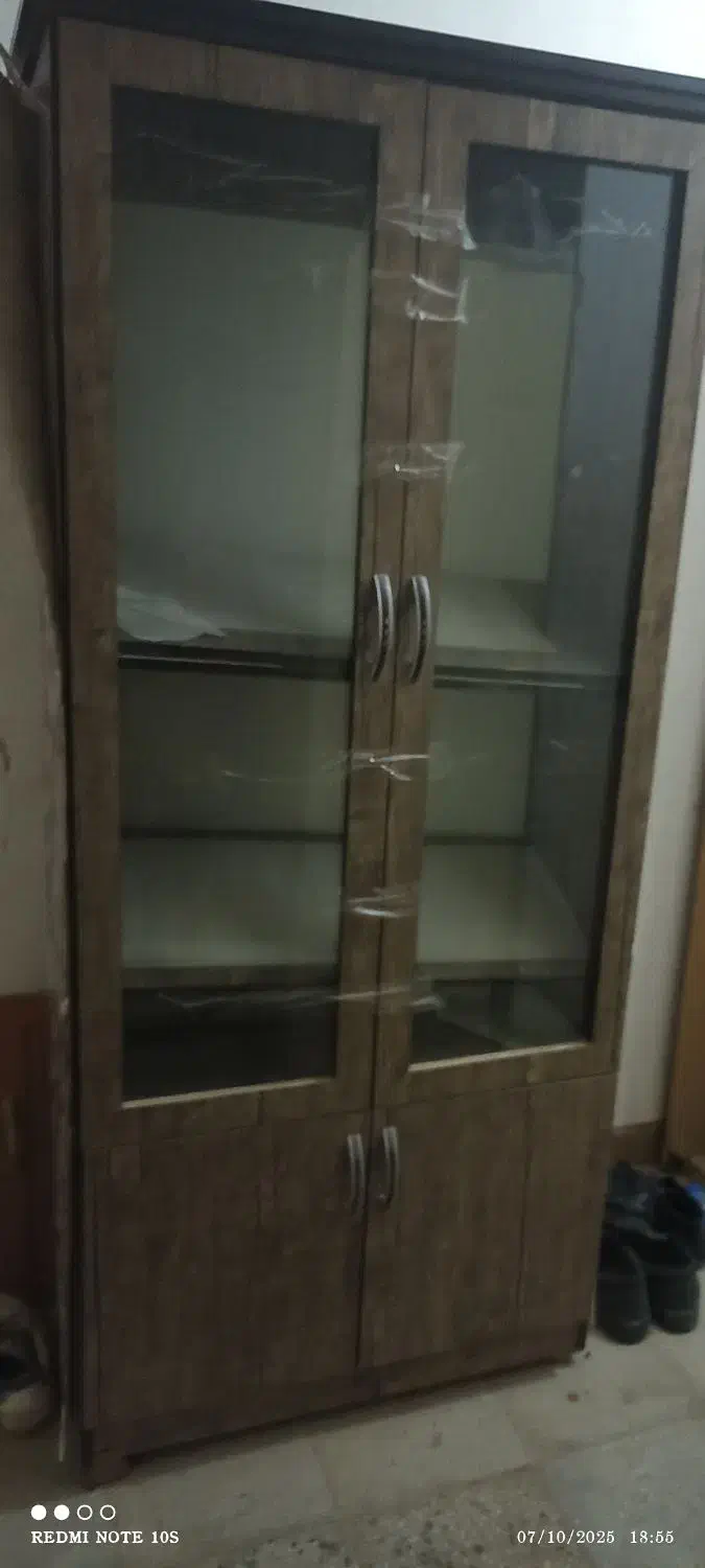 کمد نو فروش به جهت جابجایی|کتابخانه، شلف، قفسههای دیواری|شیراز, قلات|دیوار