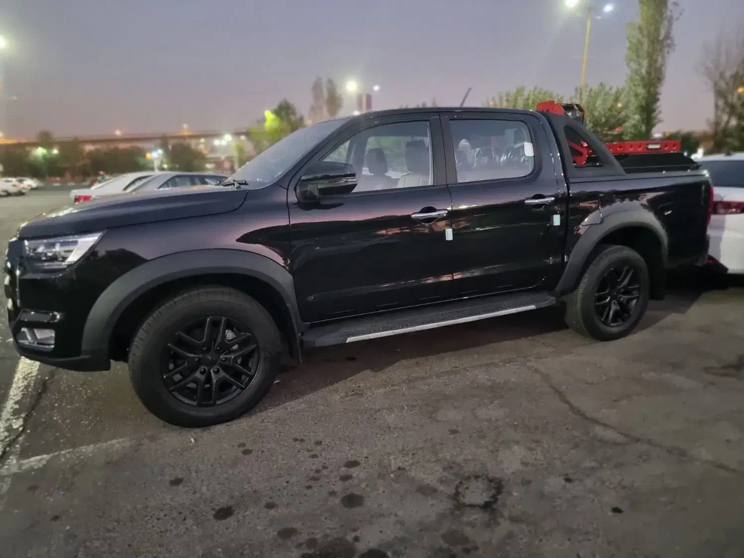 وانت ، kmc T8 مدل 1403 رنگ مشکی|خودرو سواری و وانت|تهران, خانی آباد نو شمالی|دیوار