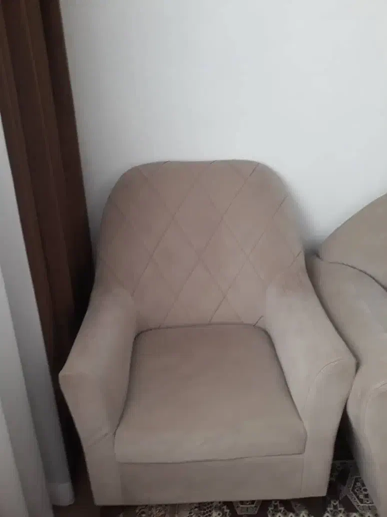 مبل ۷نفره|مبلمان خانگی و میز عسلی|رشت, سلیمانداراب|دیوار