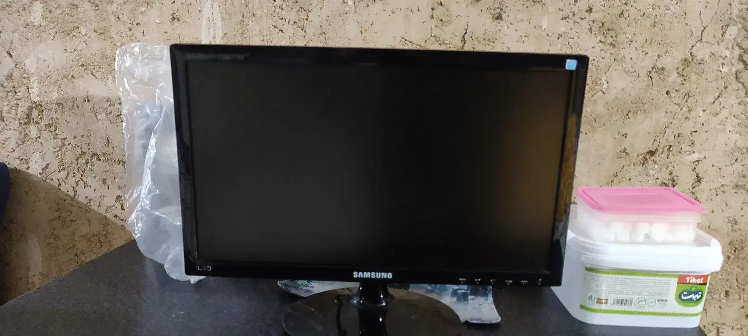 کامپیوتر نسبتاً گیمینگ|رایانه رومیزی|سنندج, |دیوار