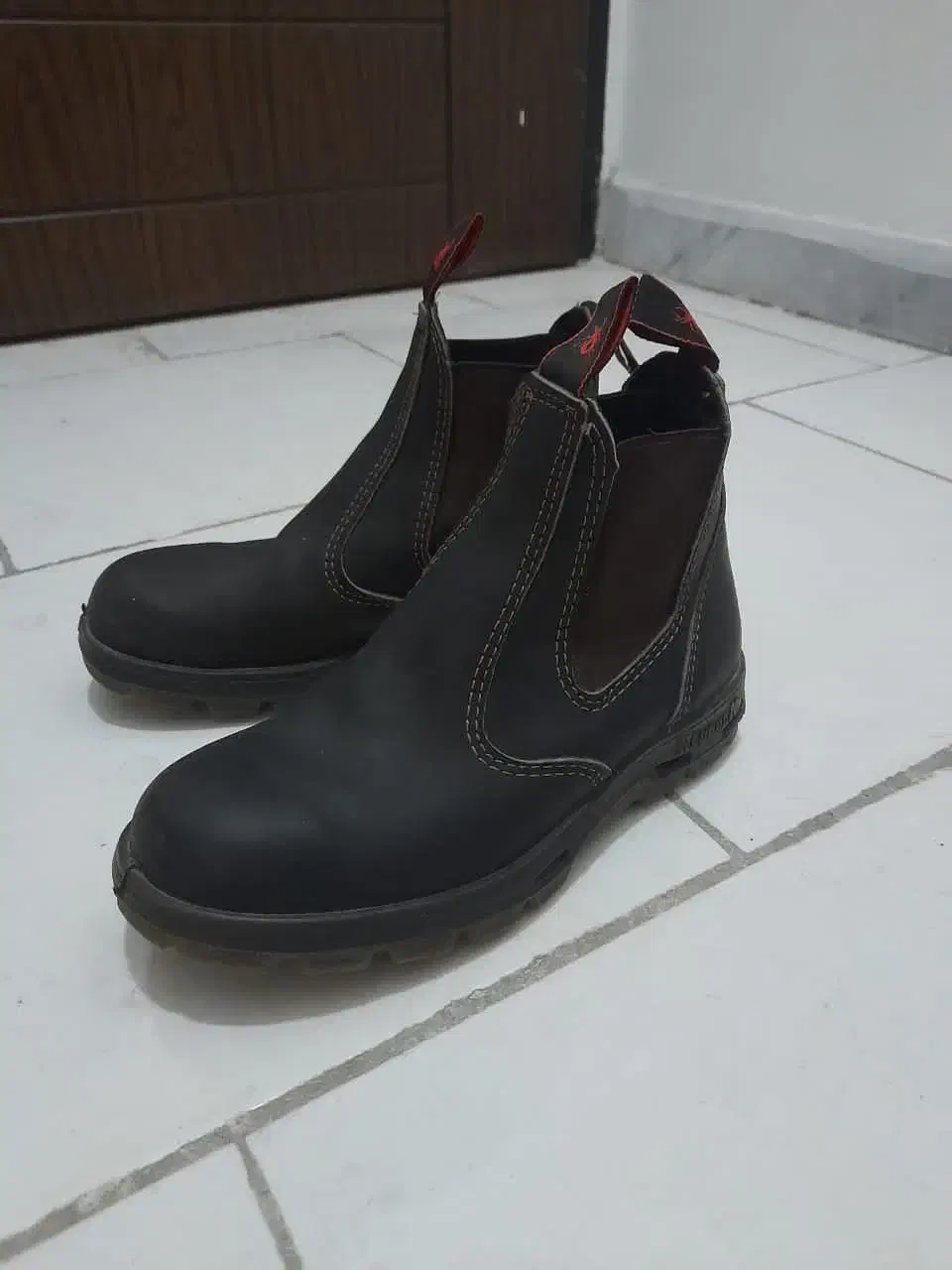 بوت|کیف، کفش، کمربند|هشتگرد, فاز ۷ مهستان|دیوار