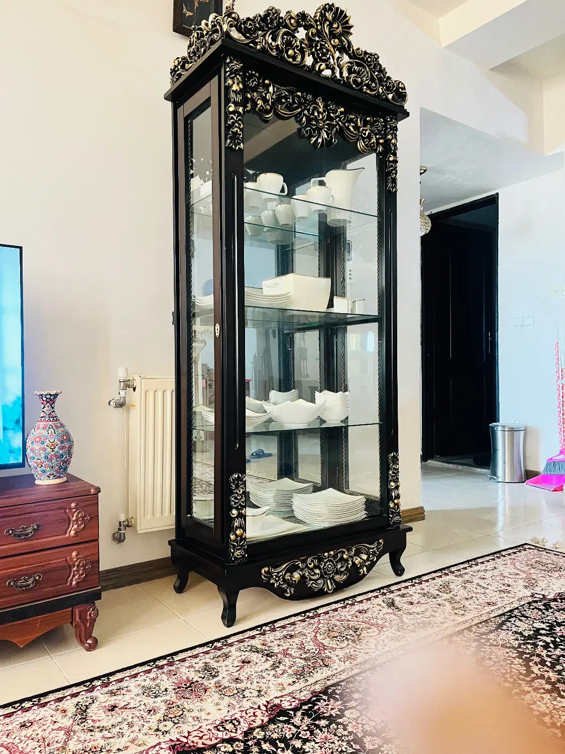 بوفه چوبی|بوفه، ویترین، کنسول|صدرا-فارس, فاز ۲|دیوار