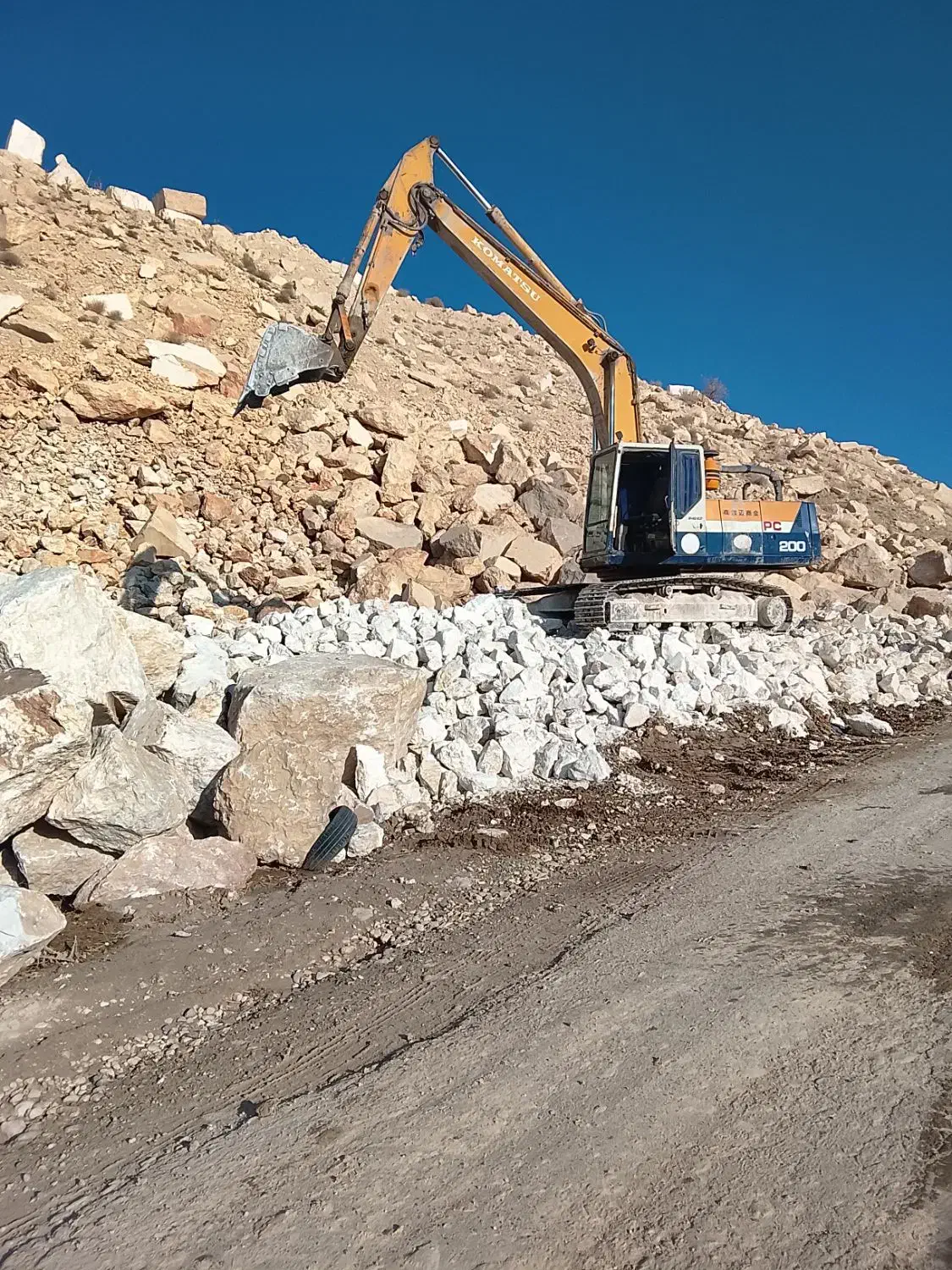 راننده بیل مکانیکی خط 5|استخدام حمل و نقل|شاهینشهر, طالقانی|دیوار