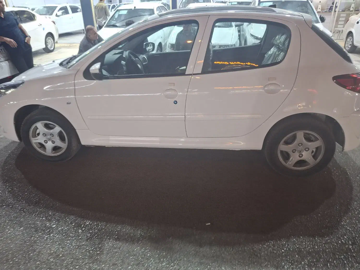 207 سقف شیشه ای|خودرو سواری و وانت|بهبهان, |دیوار