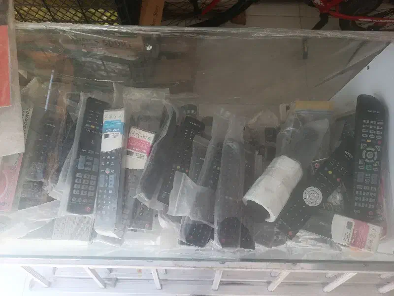 کنترلtvگیرنده دیجیتال.کولرگازی عمده تکفروشی نداریم|تلویزیون و پروژکتور|پیشوا, |دیوار