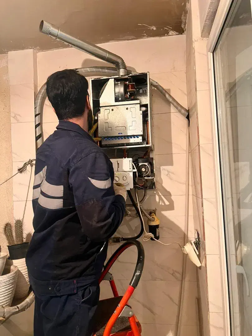 تعمیر پکیج وآبگرمکن و شوفاژ دیواری|خدمات پیشه و مهارت|شهریار, شهرک امیریه|دیوار